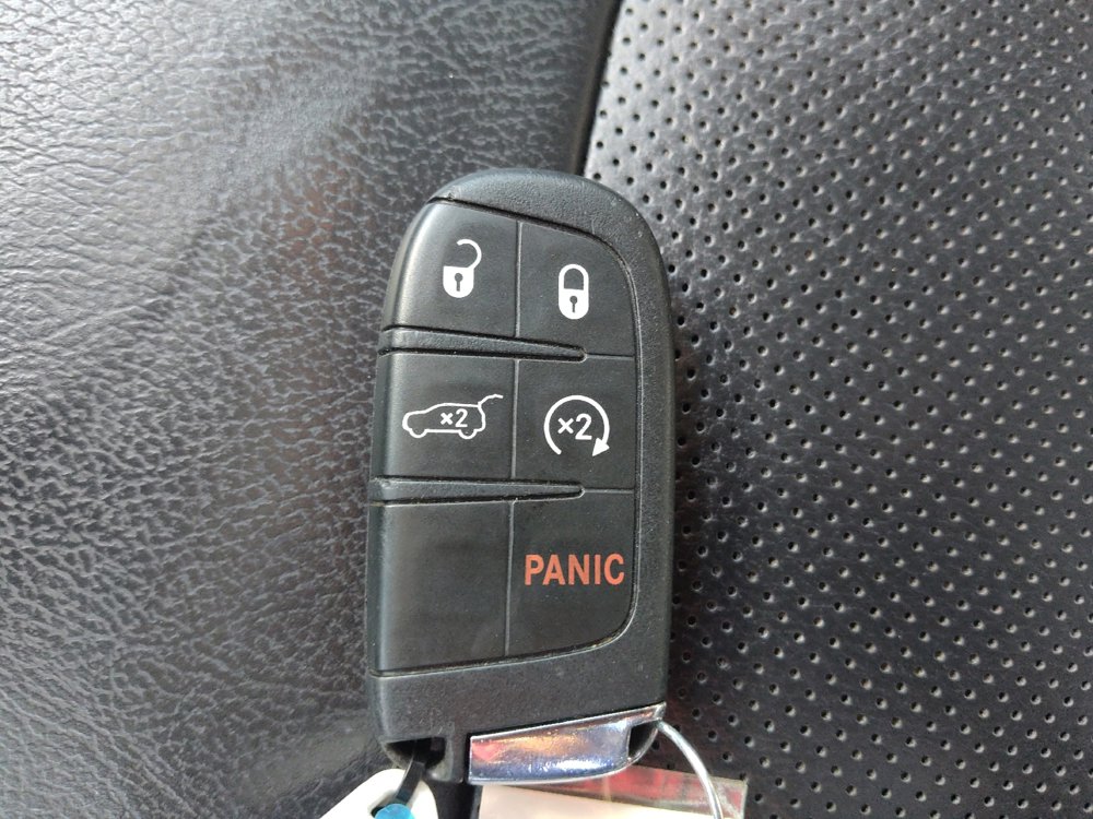 Used 2019 Jeep Compass Limited image 32