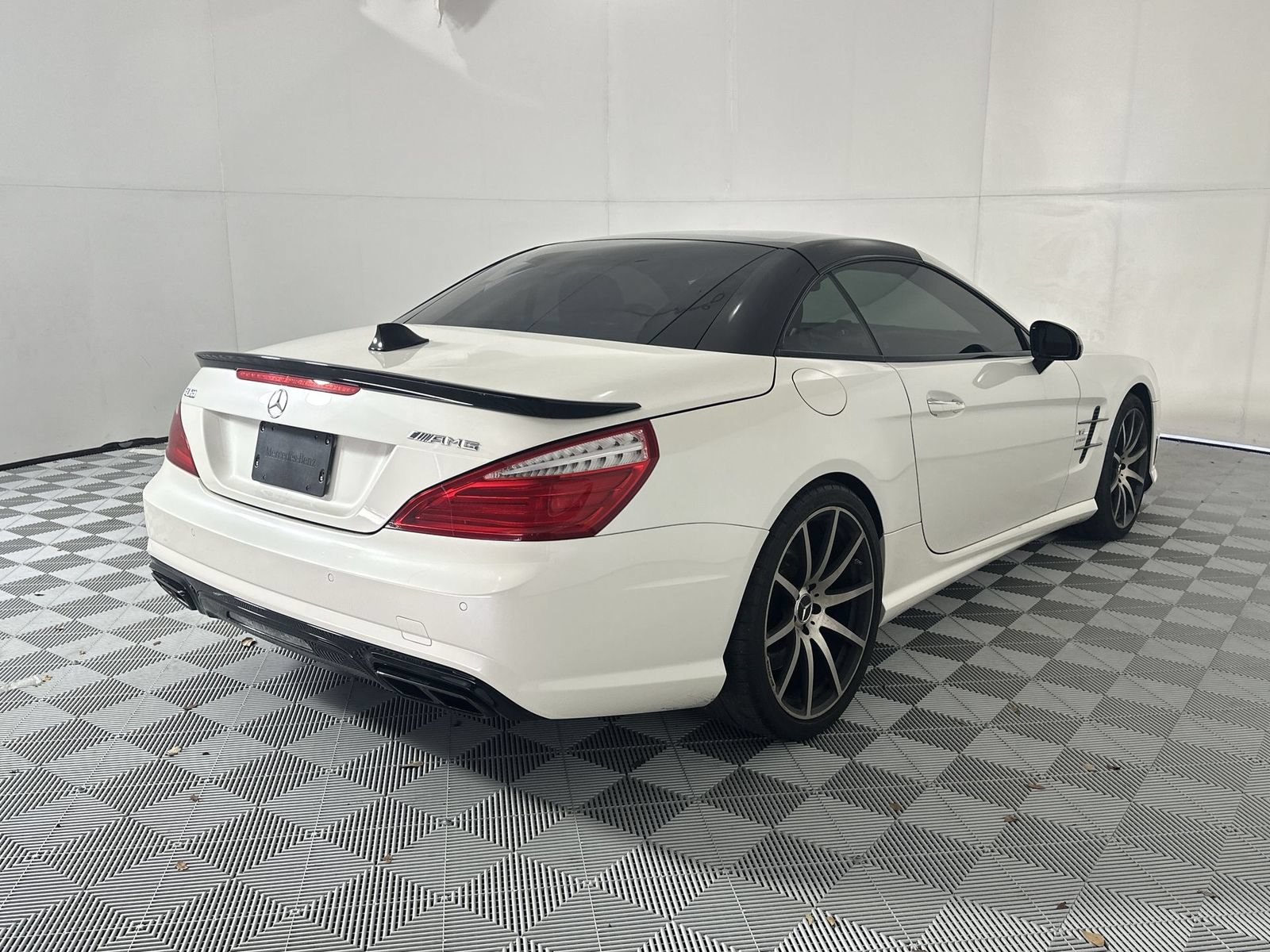 Used 2016 Mercedes-Benz SL 63 AMG image 8