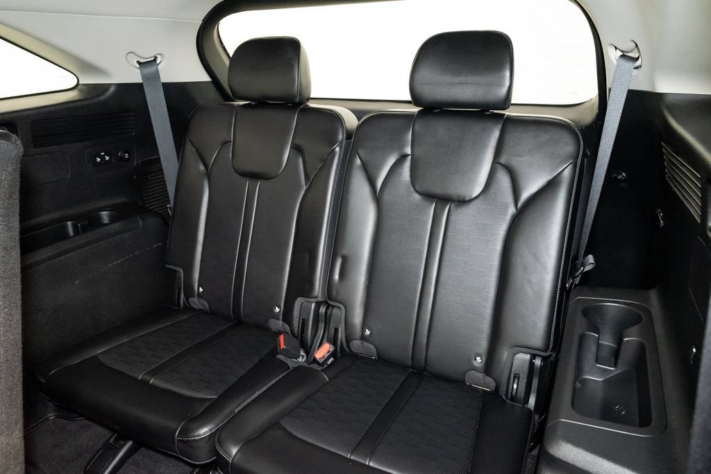 Used 2024 Kia Sorento S w/ Panoramic Sunroof Package FWD image 24