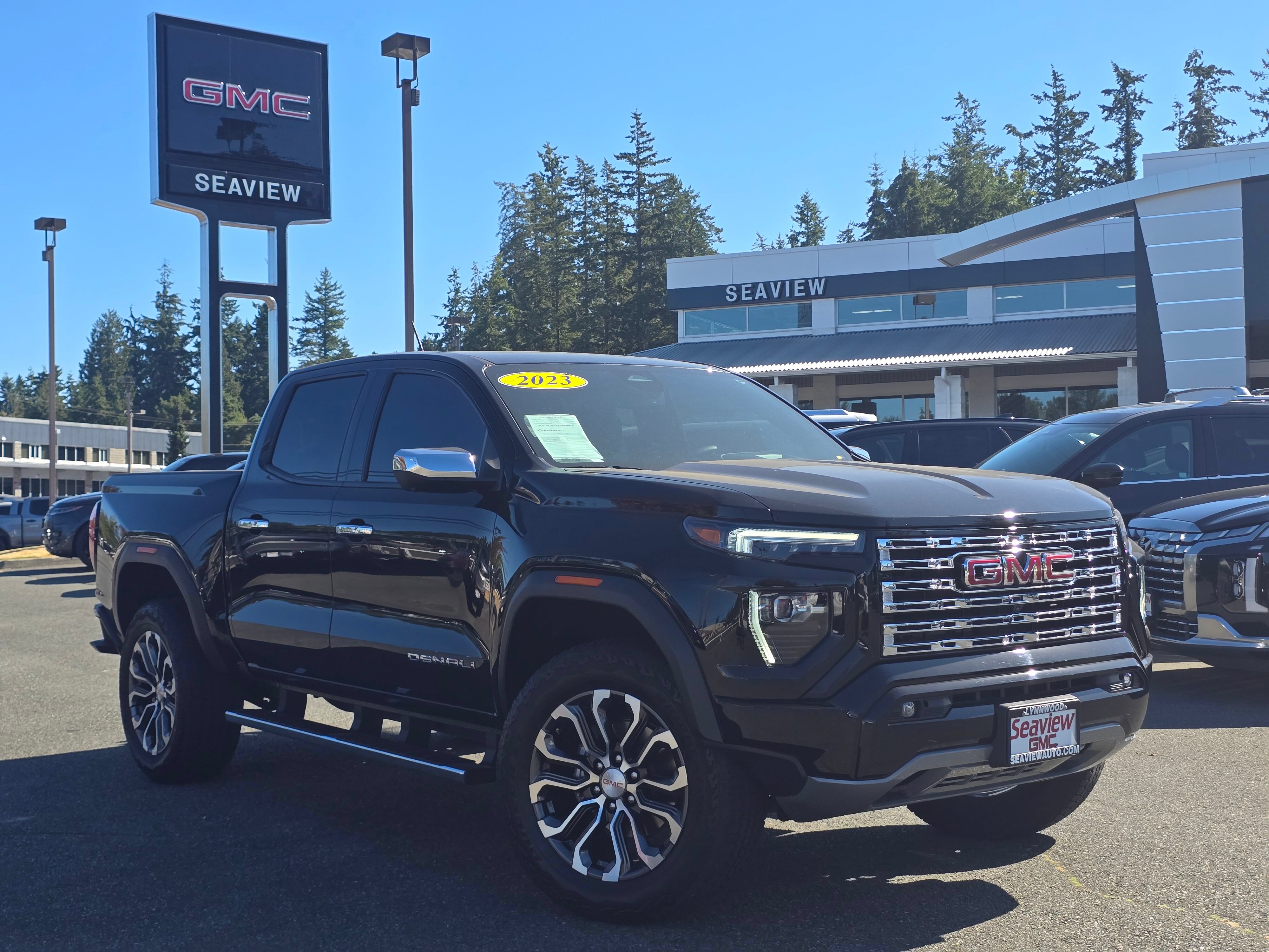 Used 2023 GMC Canyon Denali w/ Denali Black Edition