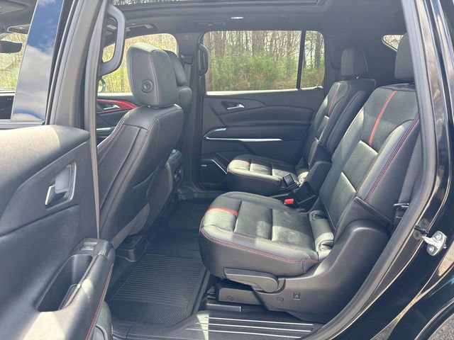 Used 2025 Chevrolet Traverse RS w/ LPO, Floor Liner Package AWD/4WD image 14