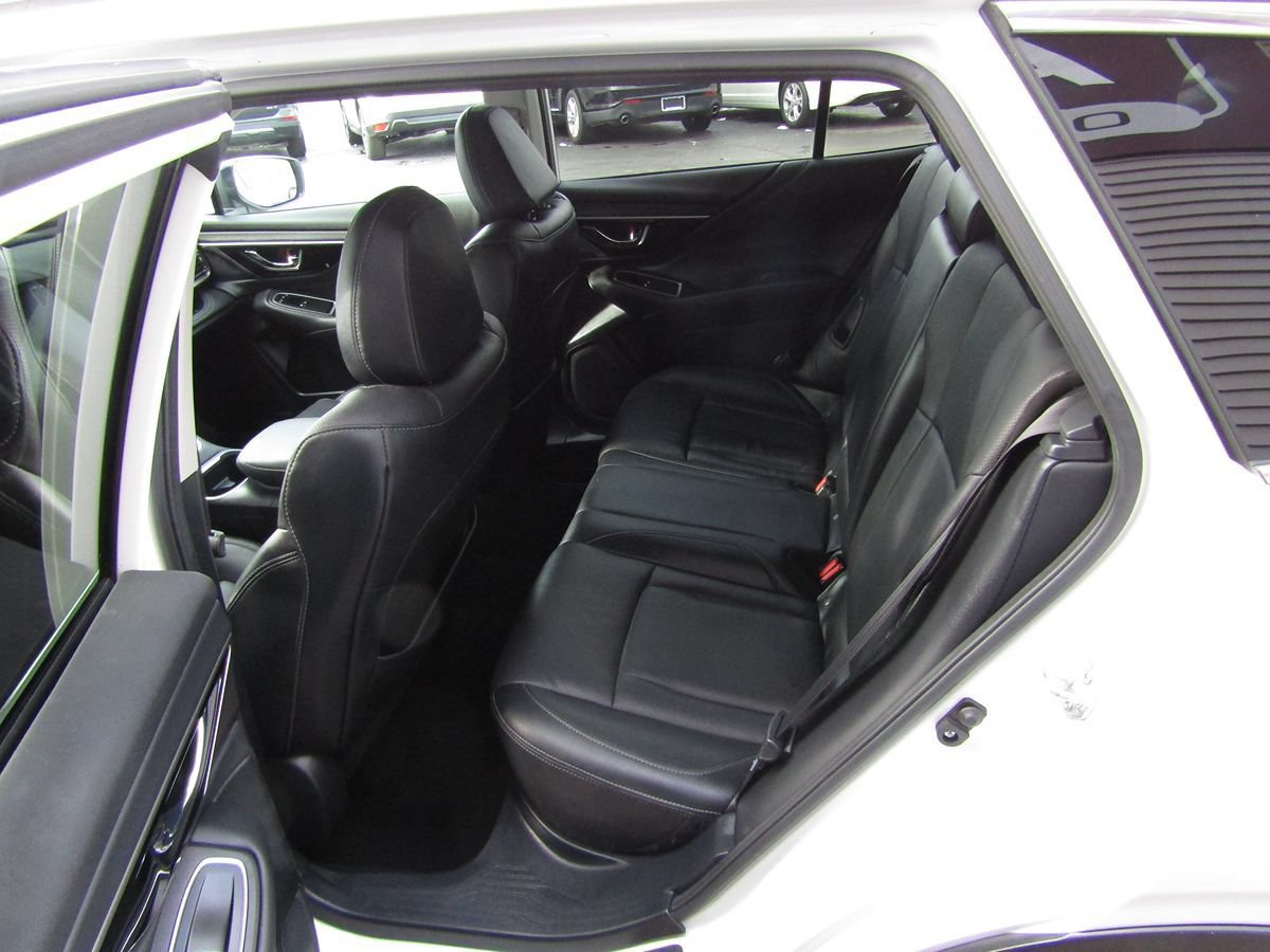 Used 2022 Subaru Outback Limited w/ Popular Package #2 AWD/4WD image 5