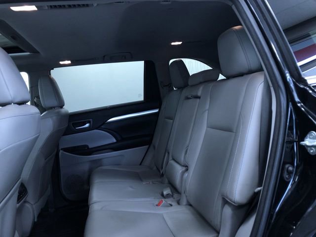 Used 2015 Toyota Highlander XLE image 20