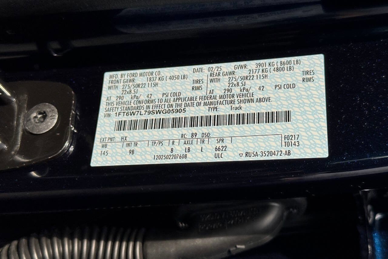 Used 2025 Ford F150 Lightning Platinum AWD/4WD image 31