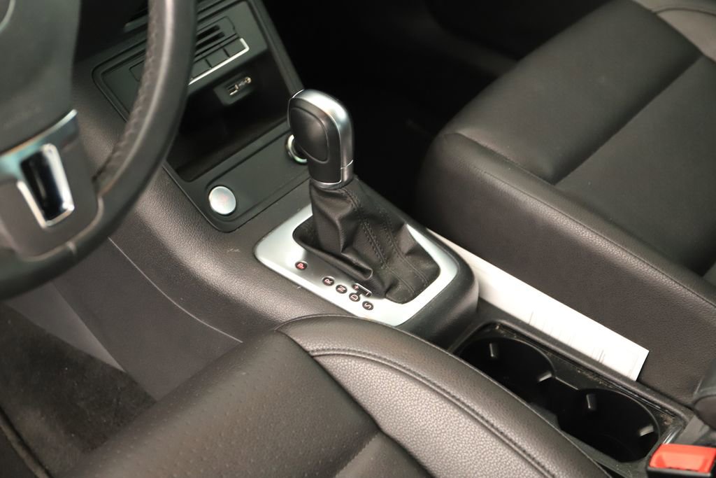 Used 2017 Volkswagen Tiguan Wolfsburg Edition FWD image 17