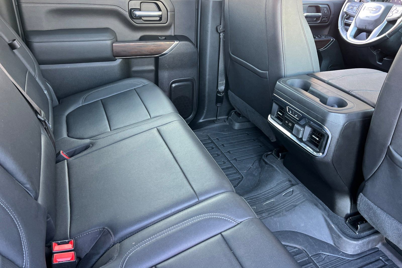 Used 2023 GMC Sierra 3500 SLT w/ SLT Premium Package image 19