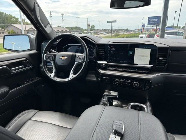 Used 2023 Chevrolet Silverado 1500 LTZ AWD/4WD image 20