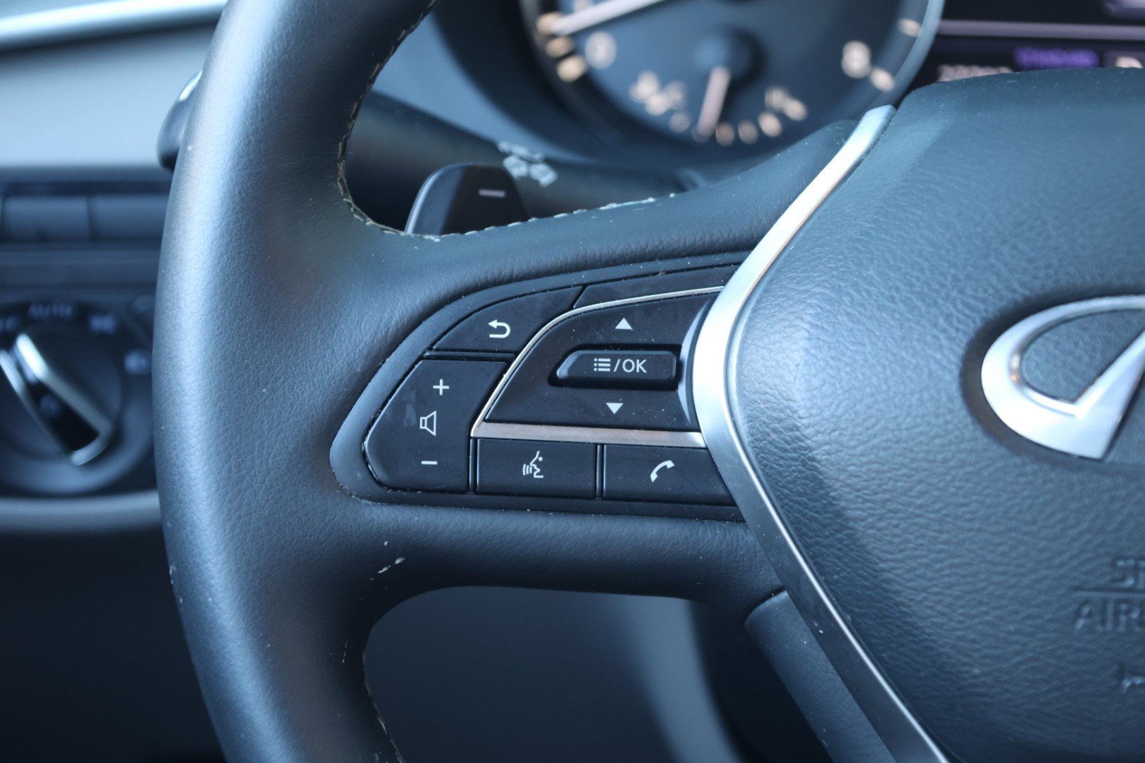 Used 2024 INFINITI QX50 Luxe FWD image 29