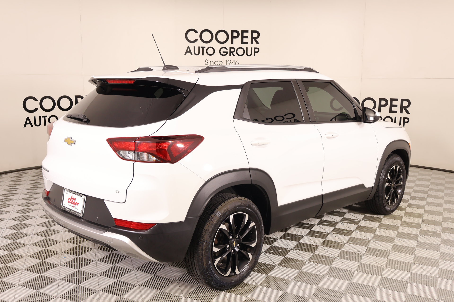 Used 2022 Chevrolet TrailBlazer LT w/ Premium Seating Package FWD image 20