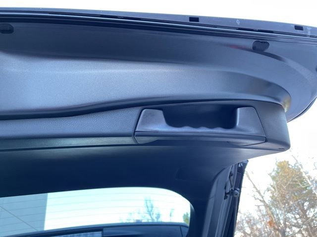 Used 2025 Toyota RAV4 XLE image 10