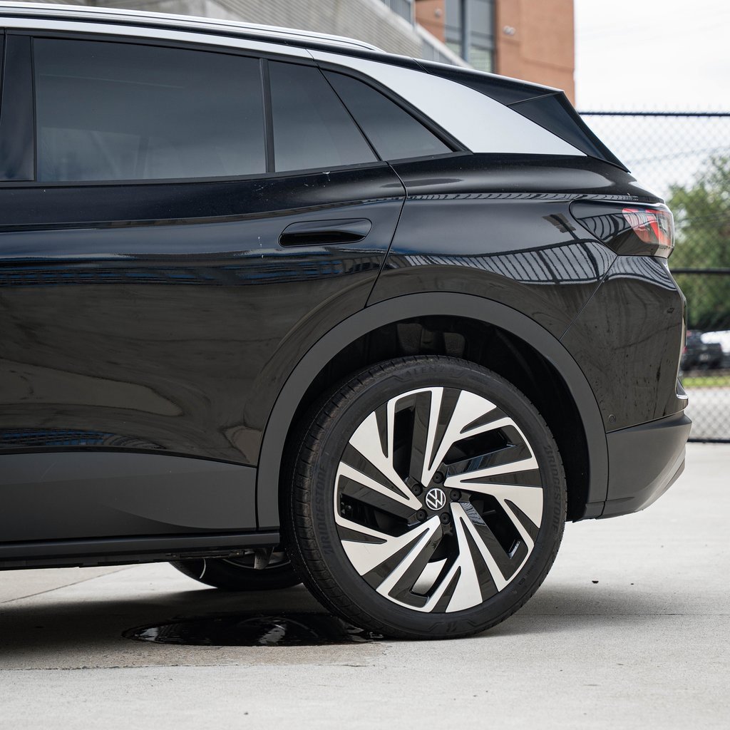 New 2025 Volkswagen ID.4 Pro S Plus image 3