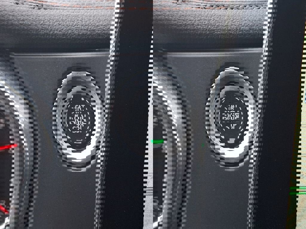 Used 2023 Chevrolet Blazer Premier image 23