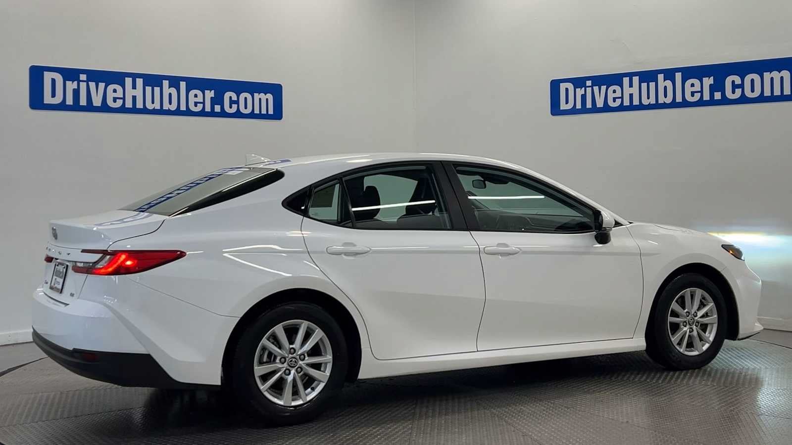 Used 2025 Toyota Camry LE FWD image 8