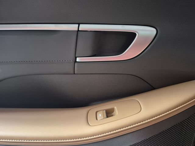 Used 2025 Hyundai Sonata Limited FWD image 35