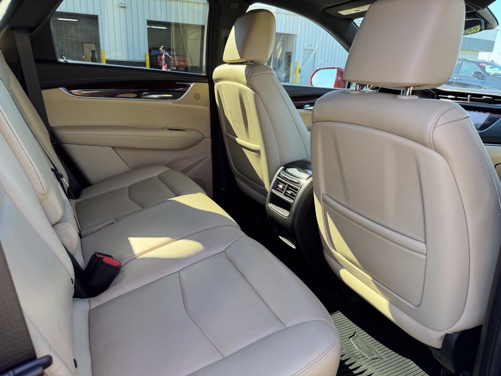 Used 2018 Cadillac XT5 Luxury FWD image 12