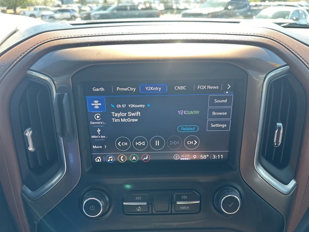 Used 2022 Chevrolet Silverado 3500 High Country w/ Technology Package image 3