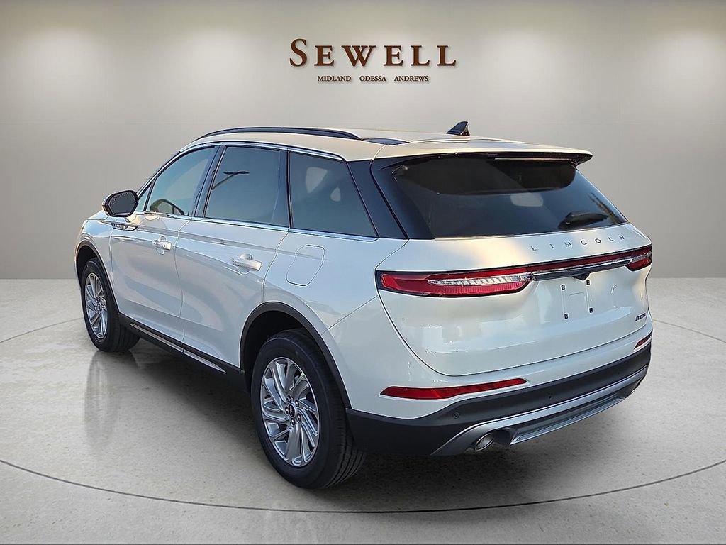 New 2026 Lincoln Corsair Premiere FWD image 3