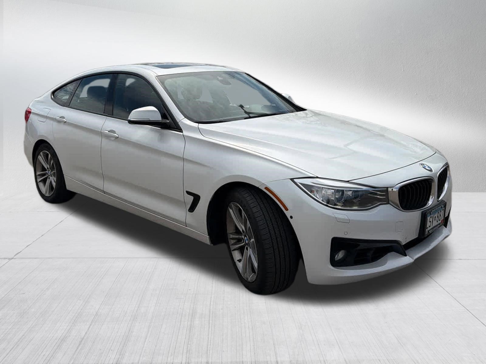 Used 2016 BMW 328i Gran Turismo xDrive image 3