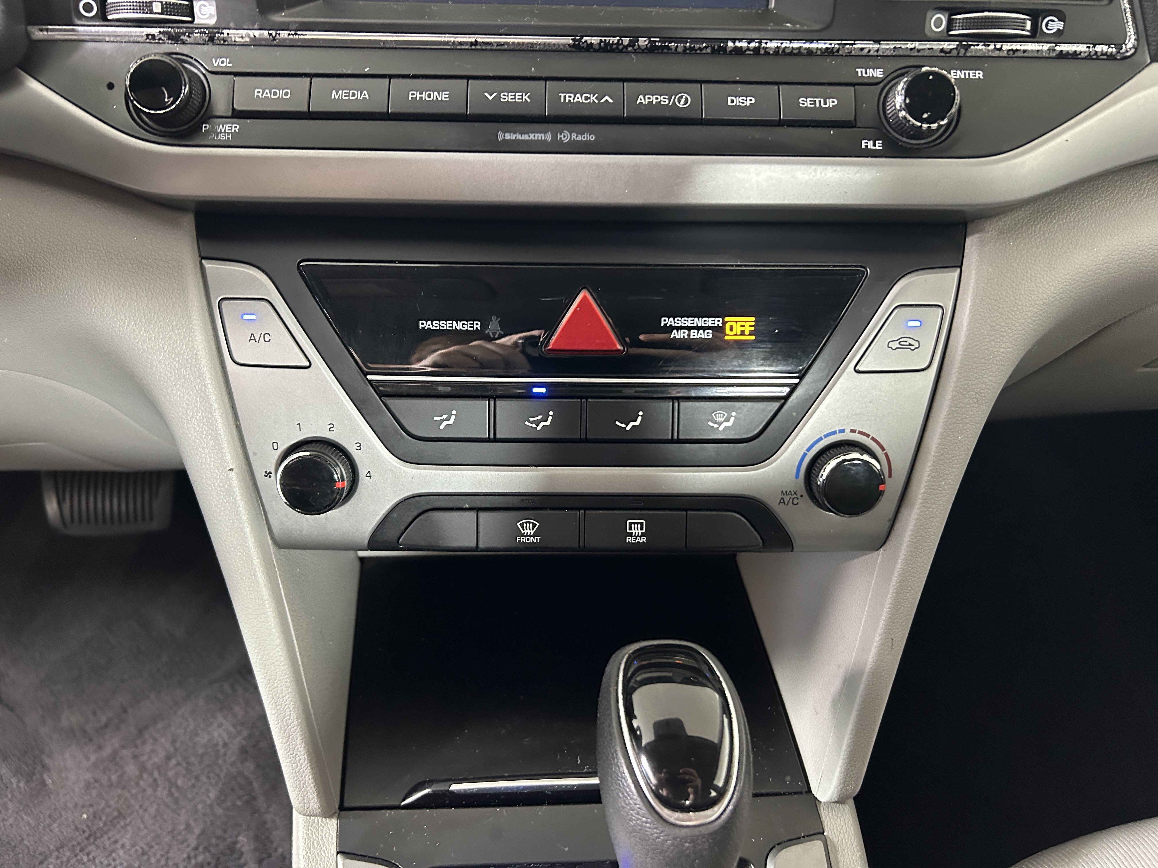 Used 2017 Hyundai Elantra SE FWD image 13