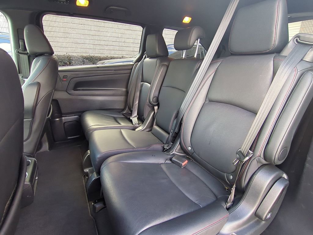 Used 2025 Honda Odyssey Sport-L image 28
