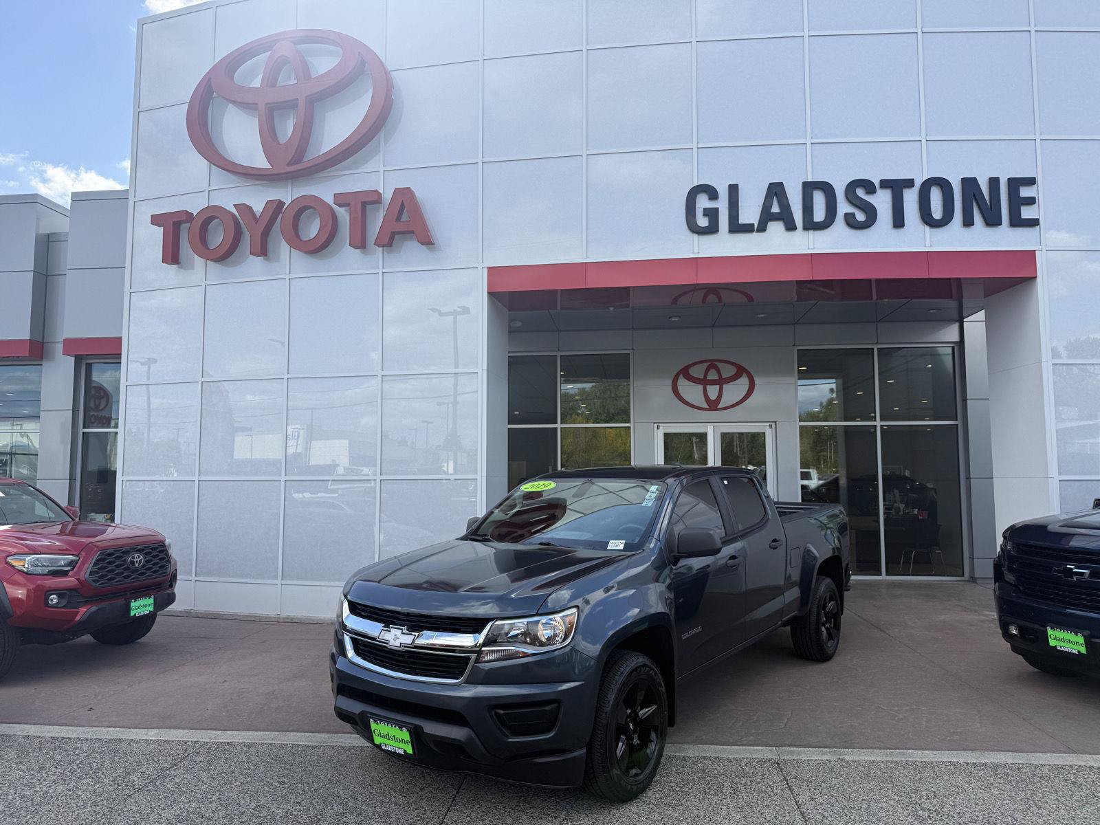 Used 2019 Chevrolet Colorado W/T w/ WT Convenience Package RWD image 1