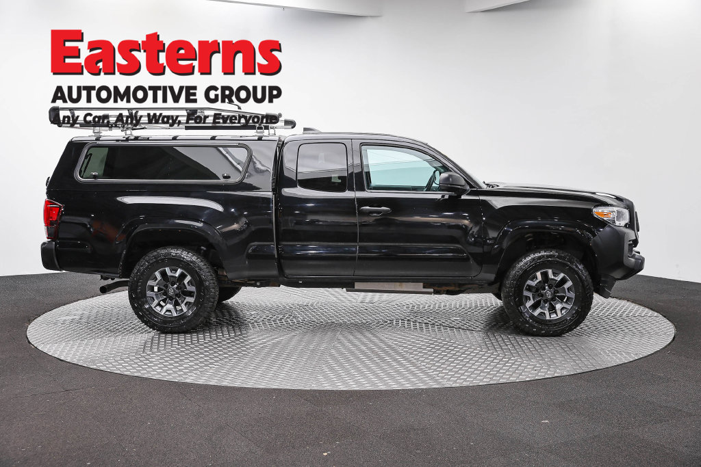 Used 2023 Toyota Tacoma SR AWD/4WD image 5
