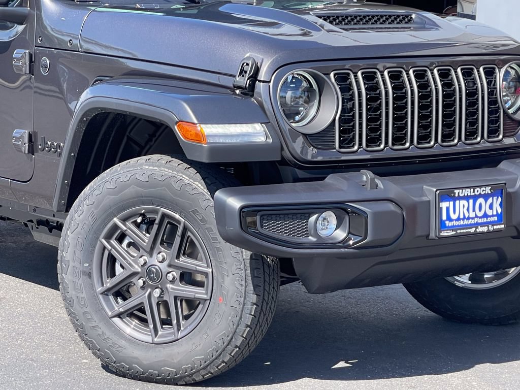 New 2026 Jeep Gladiator Sport AWD/4WD image 2
