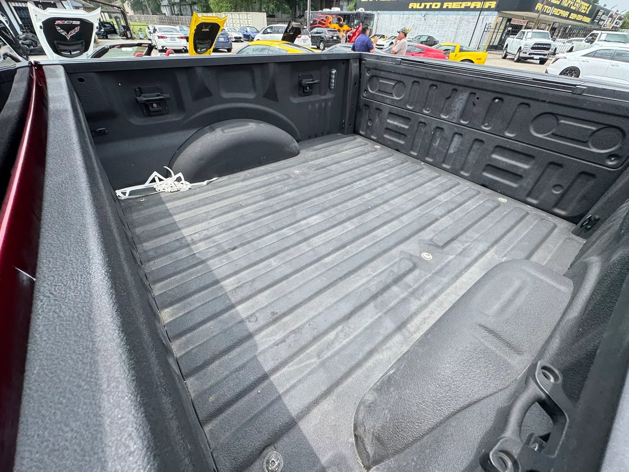 Used 2019 Ford F150 Lariat w/ Equipment Group 502A Luxury RWD image 17