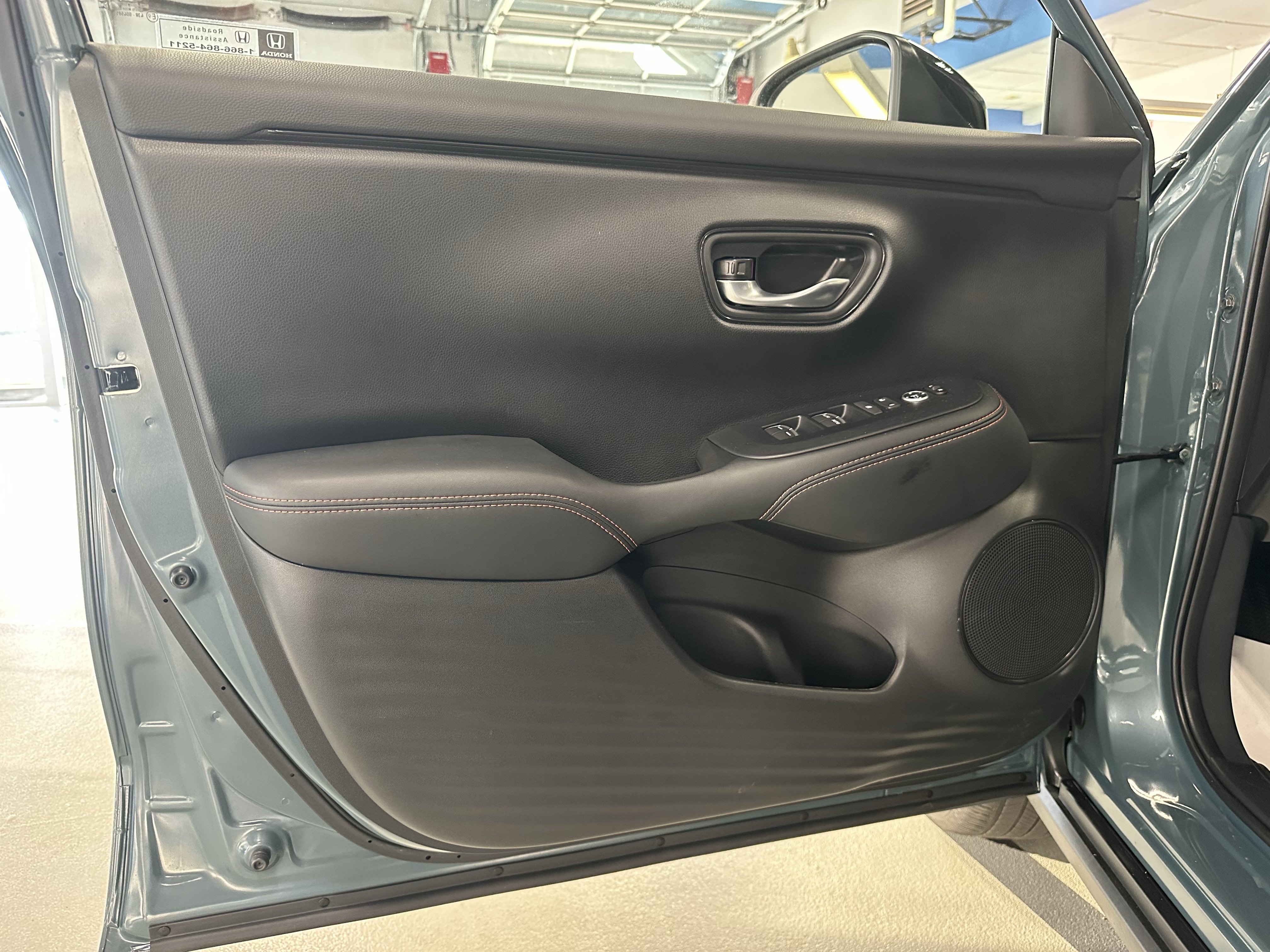 Used 2025 Honda HR-V Sport image 20