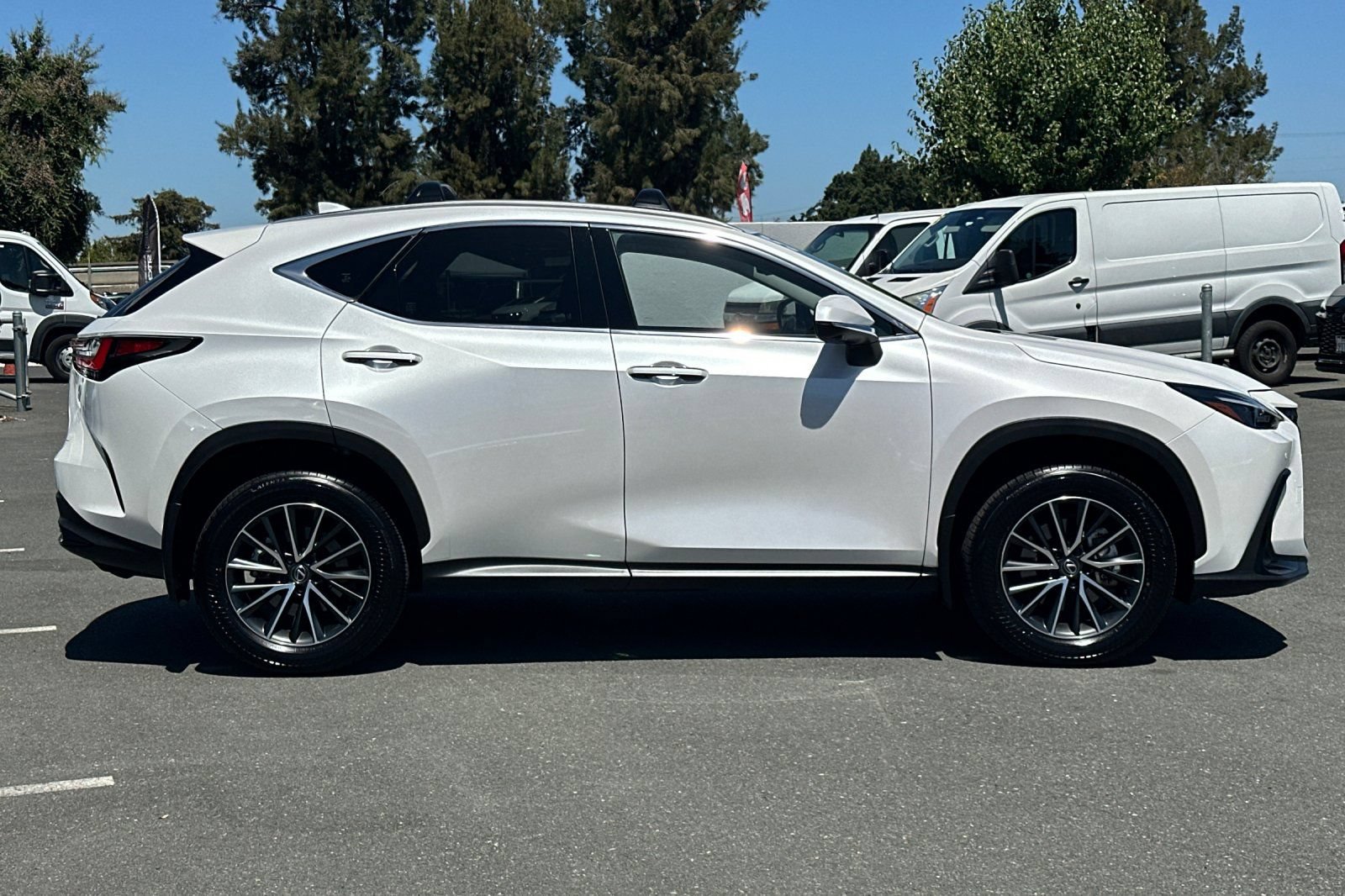 Certified 2025 Lexus NX 350h AWD w/ Accessory Package (2T) image 3