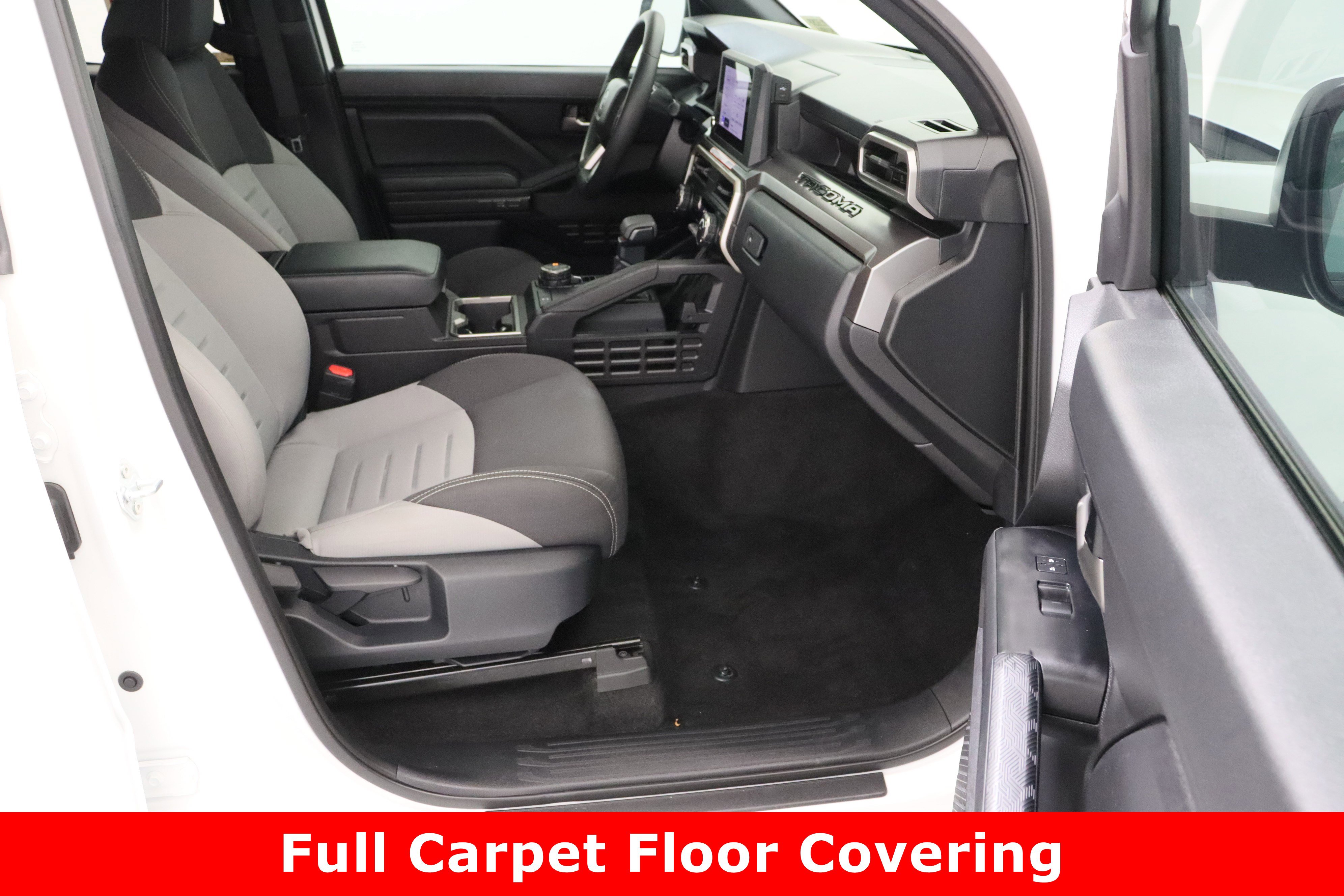 Certified 2025 Toyota Tacoma TRD Off-Road AWD/4WD image 36