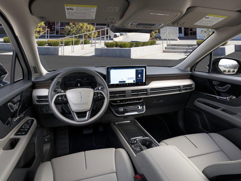 New 2025 Lincoln Corsair Reserve image 8