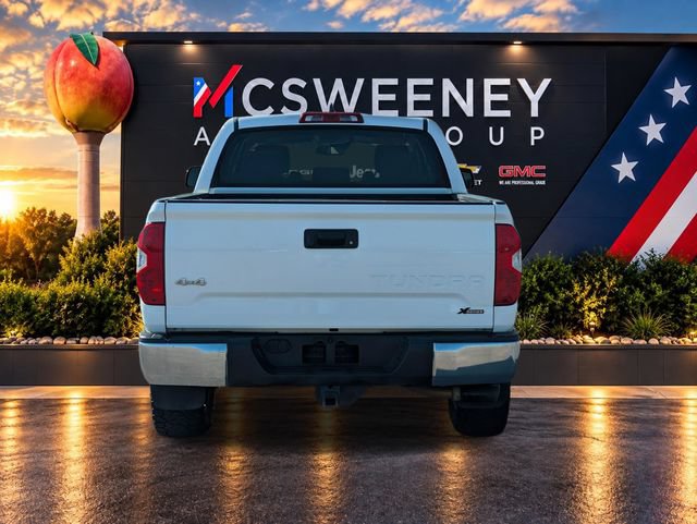 Used 2021 Toyota Tundra SR5 w/ SR5 Leather Package AWD/4WD image 4