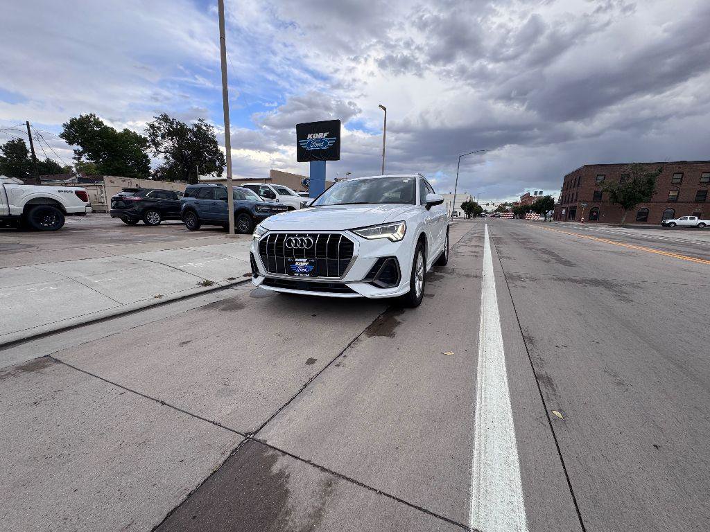 Used 2024 Audi Q3 2.0T Premium