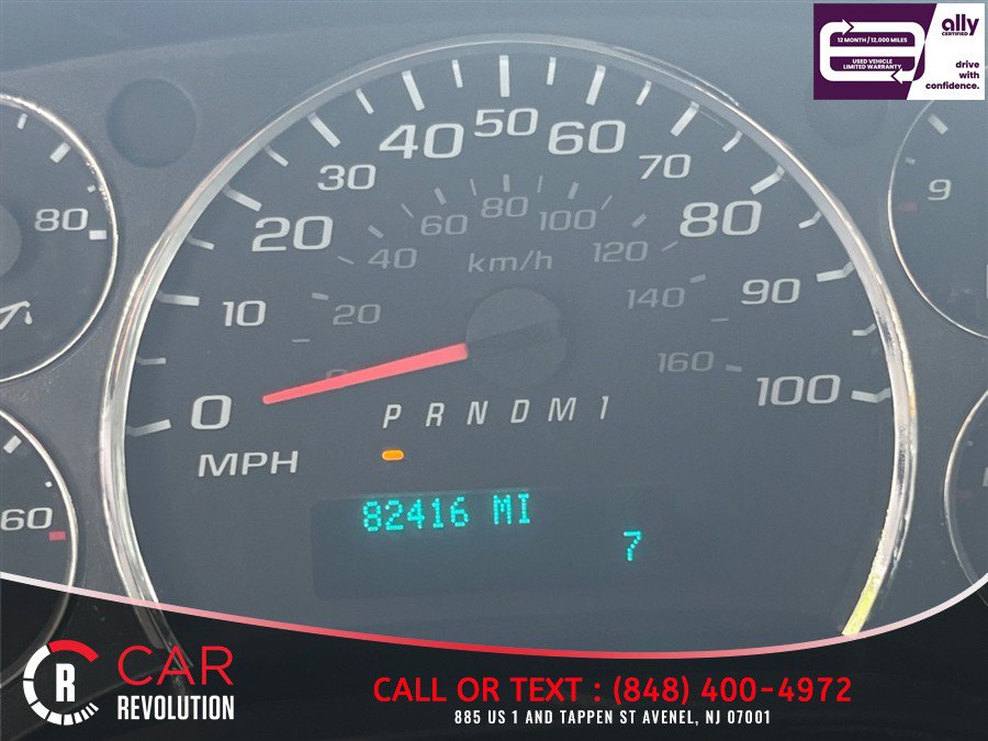 Used 2019 Chevrolet Express 2500 w/ Driver Convenience Package RWD image 21