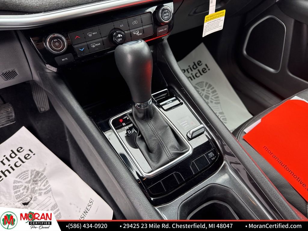 Used 2023 Jeep Compass Latitude image 17