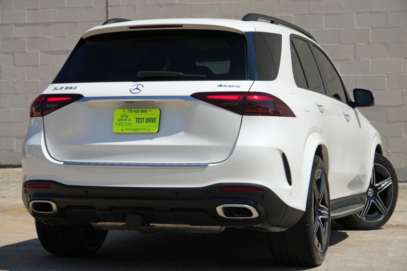 Used 2024 Mercedes-Benz GLE 580 4MATIC w/ 3rd Row Seat Package image 5