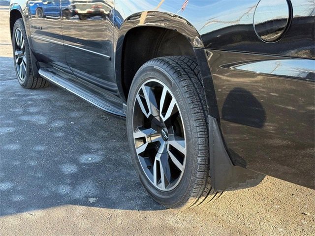 Used 2020 Chevrolet Suburban Premier image 6