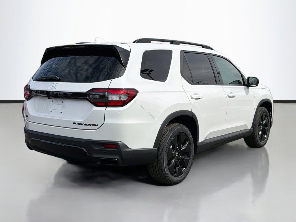 New 2026 Honda Pilot Black Edition image 5