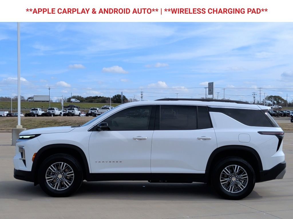 Used 2025 Chevrolet Traverse LT w/ Driver Confidence Package image 5