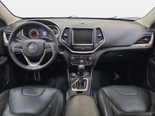 Used 2016 Jeep Cherokee Limited image 10