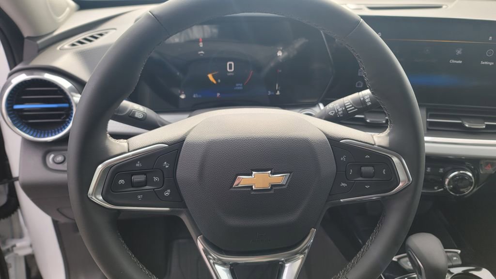 New 2026 Chevrolet Trax LT w/ Driver Confidence Package image 20