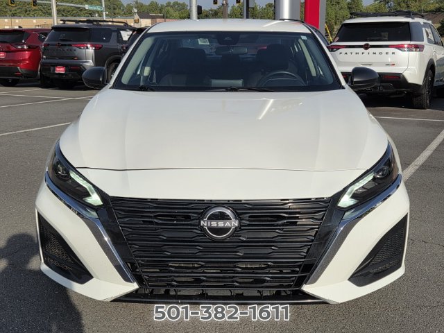 Used 2025 Nissan Altima 2.5 SV FWD image 5