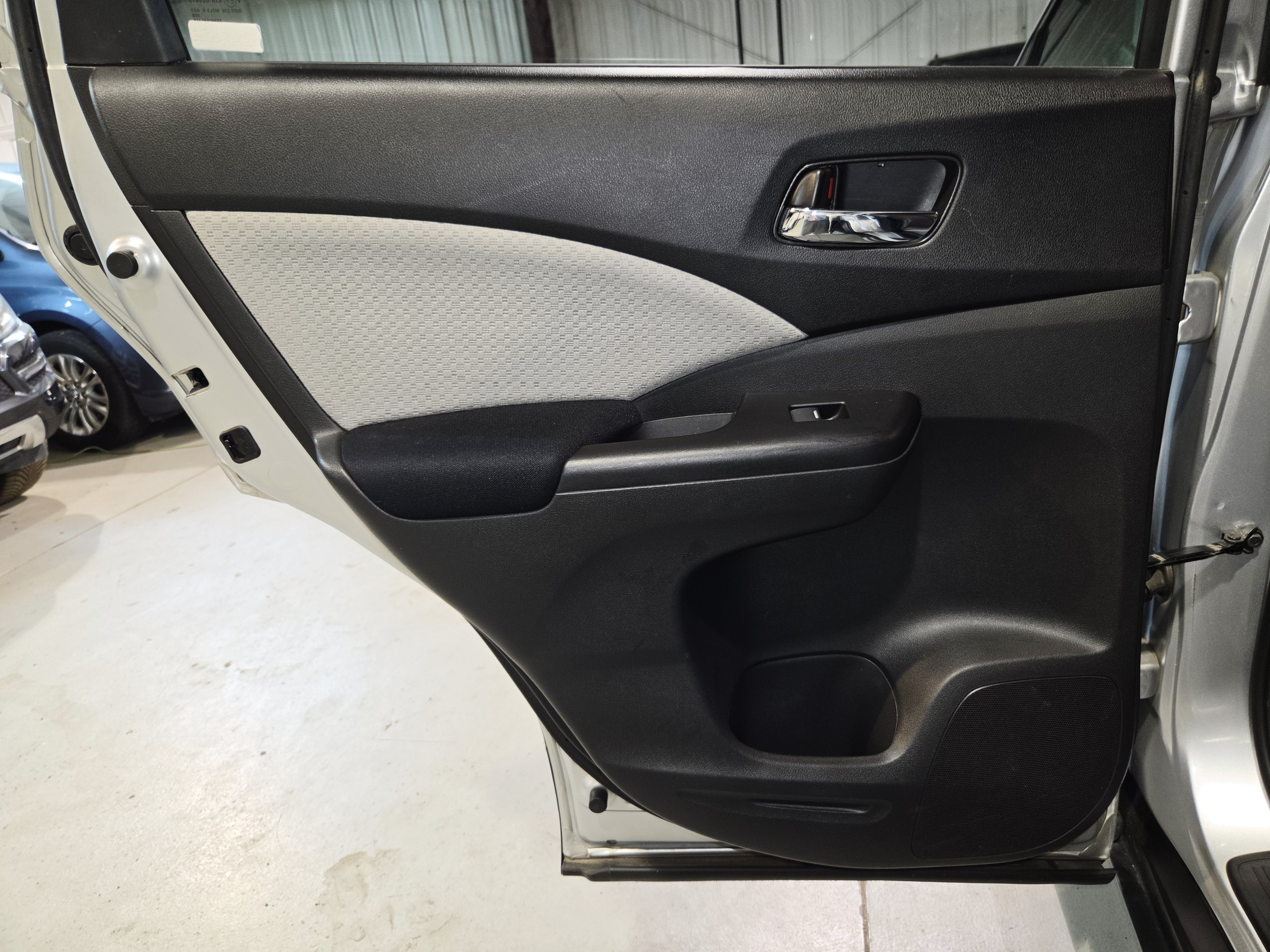 Used 2015 Honda CR-V EX image 20