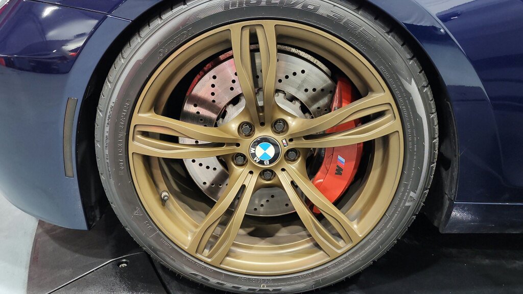 Used 2014 BMW M6 Gran Coupe w/ Executive Package RWD image 36