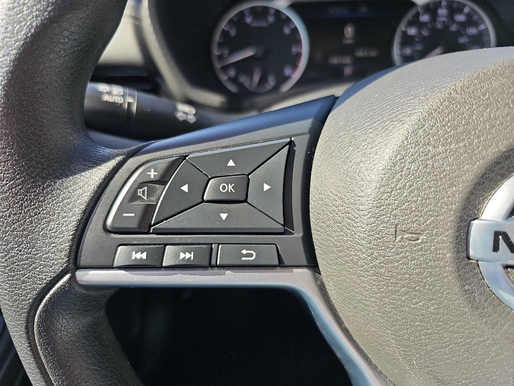 Used 2023 Nissan Sentra SV image 21