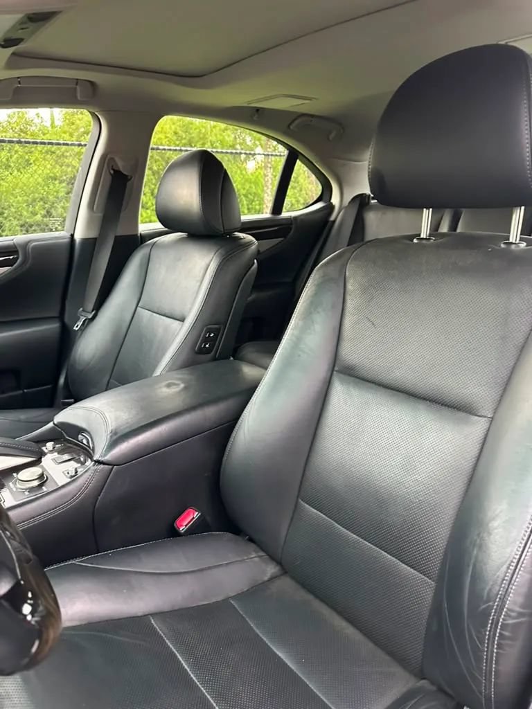 Used 2016 Lexus LS 460 AWD w/ Comfort Package image 11