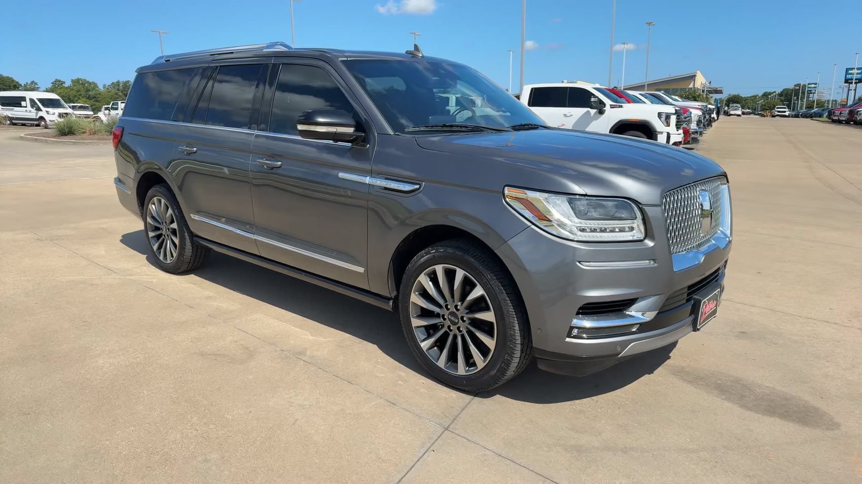 Used 2021 Lincoln Navigator L Reserve AWD/4WD image 3