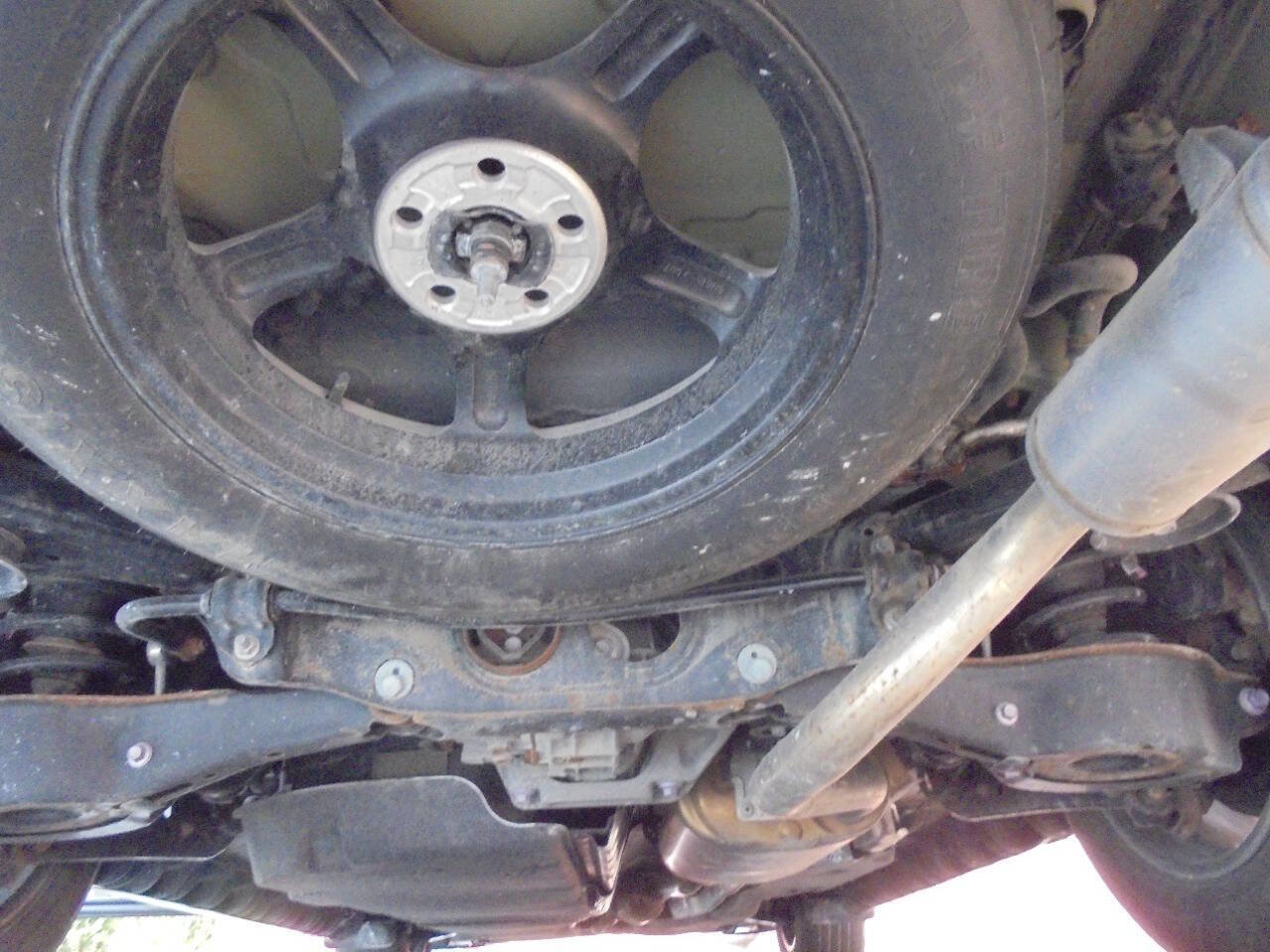 Used 2021 Toyota Highlander XLE AWD/4WD image 41