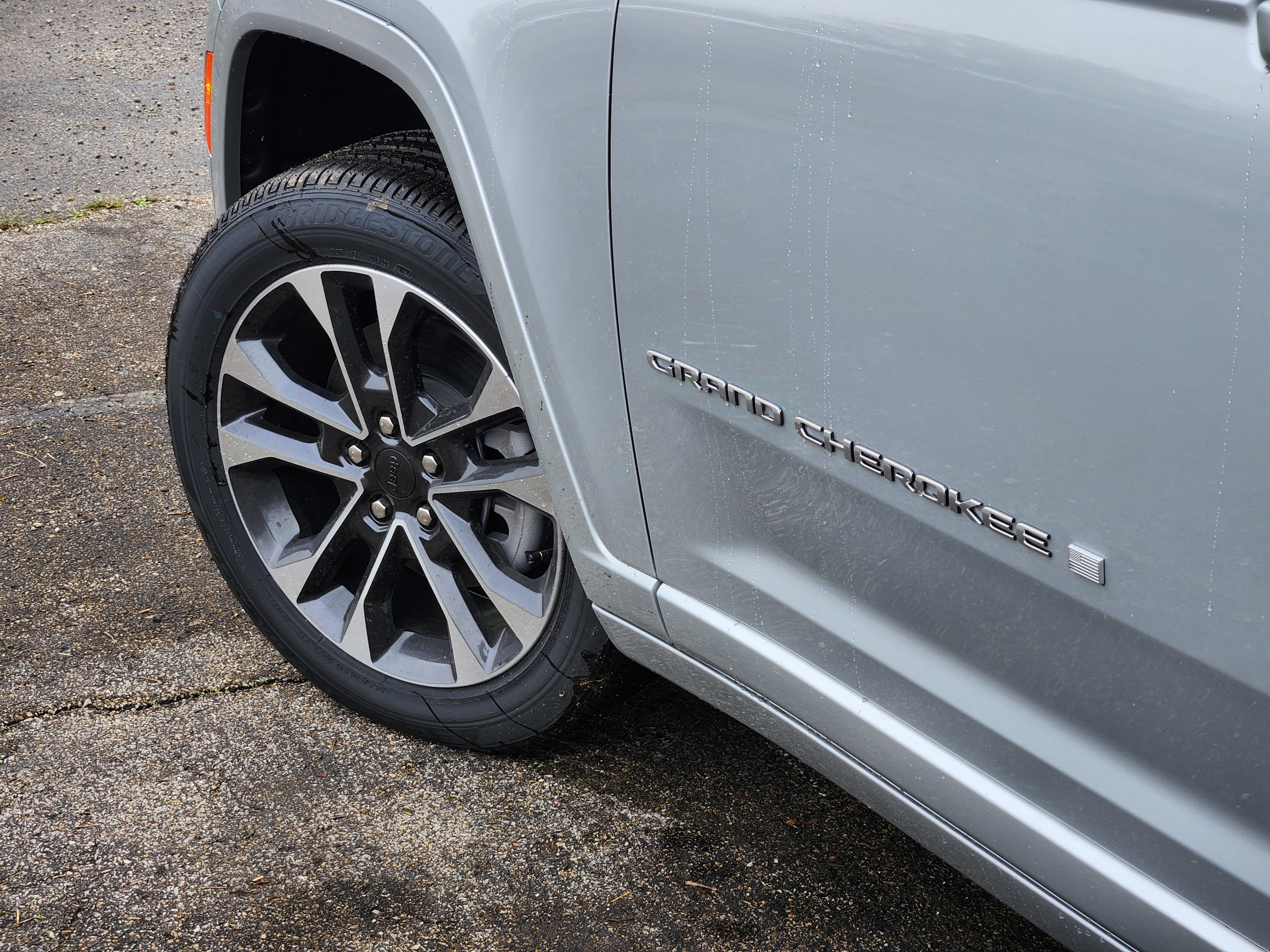 New 2025 Jeep Grand Cherokee L Overland AWD/4WD image 22